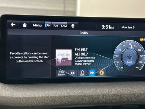 Used 2023 Genesis GV70 2.5T w/ Select Package image 23