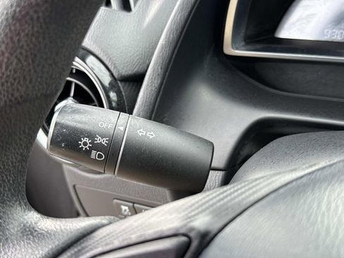 Used 2018 Toyota Yaris iA image 38