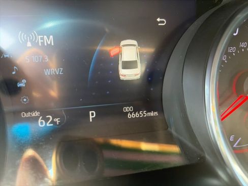 Used 2018 Toyota Camry XSE FWD image 30