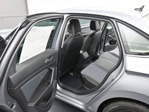 New 2026 Volkswagen Jetta SE image 40