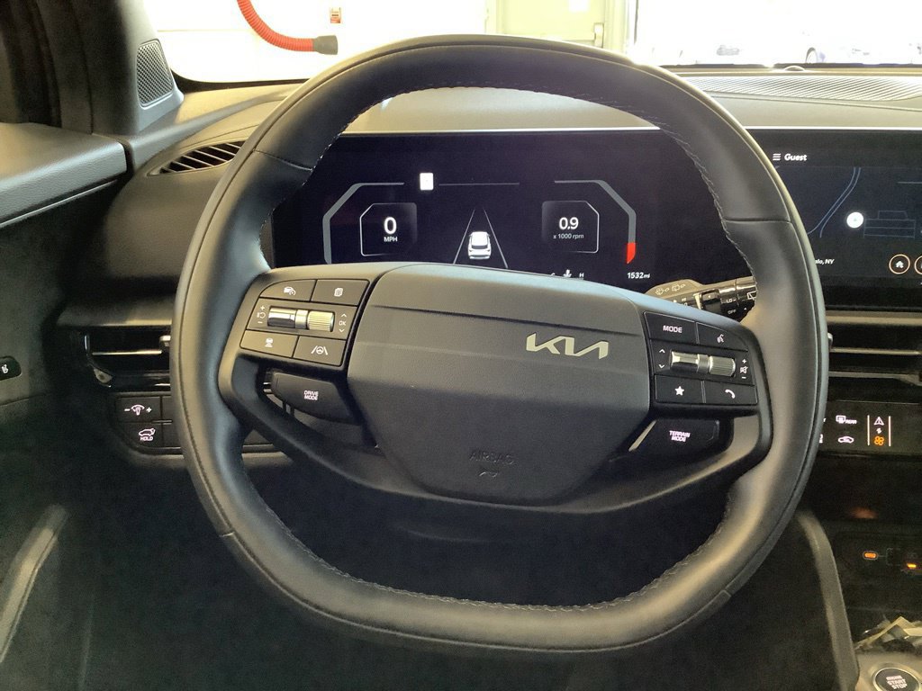 Certified 2026 Kia Sportage X-Line w/ X-Line Technology Package AWD/4WD image 8