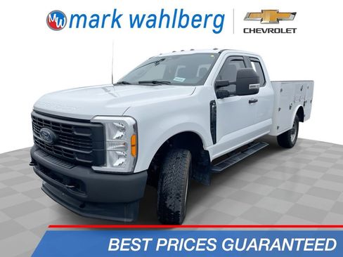 Used 2023 Ford F350 XL image 1