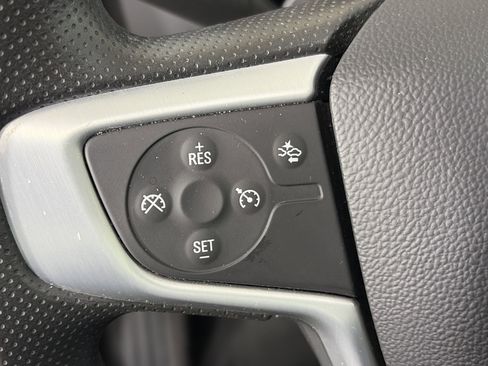 Used 2023 GMC Terrain SLE w/ Driver Convenience Package image 29