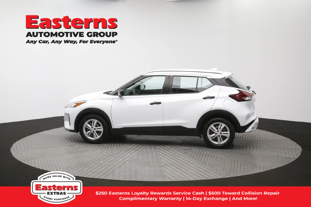 Used 2022 Nissan Kicks S FWD image 60