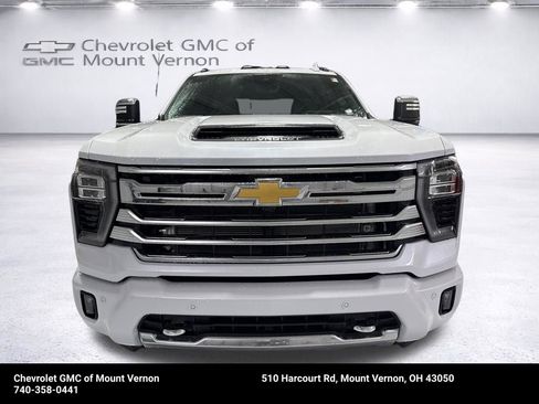 New 2026 Chevrolet Silverado 3500 High Country w/ High Country Premium Package AWD/4WD image 10
