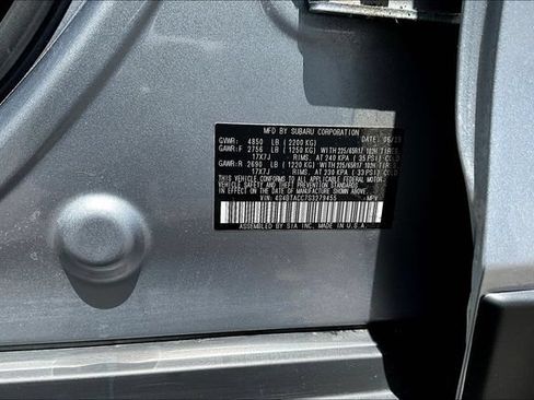 Used 2025 Subaru Outback Premium AWD/4WD image 19