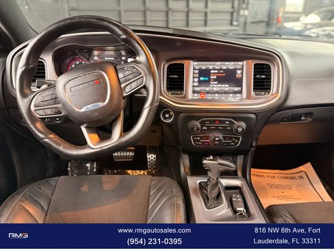 Used 2020 Dodge Charger Scat Pack RWD image 15
