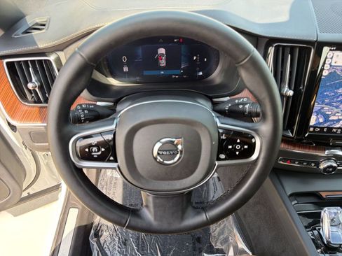 Used 2025 Volvo XC60 B5 Ultra w/ Protection Package Premier image 16