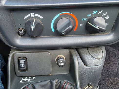 Used 1998 Chevrolet Camaro Z28 w/ SS Performance/Appearance Pkg RWD image 16