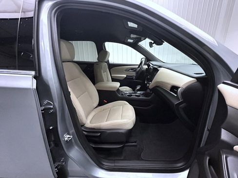 Used 2023 Chevrolet Traverse LS w/ LPO, Cargo Package AWD/4WD image 15