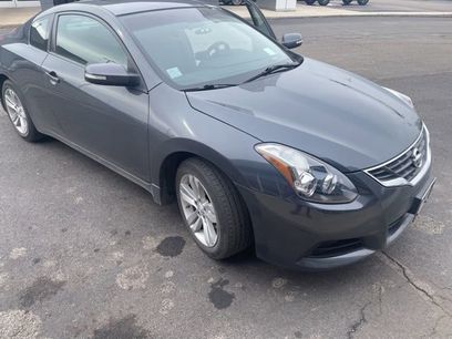 Used 2011 Nissan Altima 2.5 S w/ 2.5S Premium Pkg