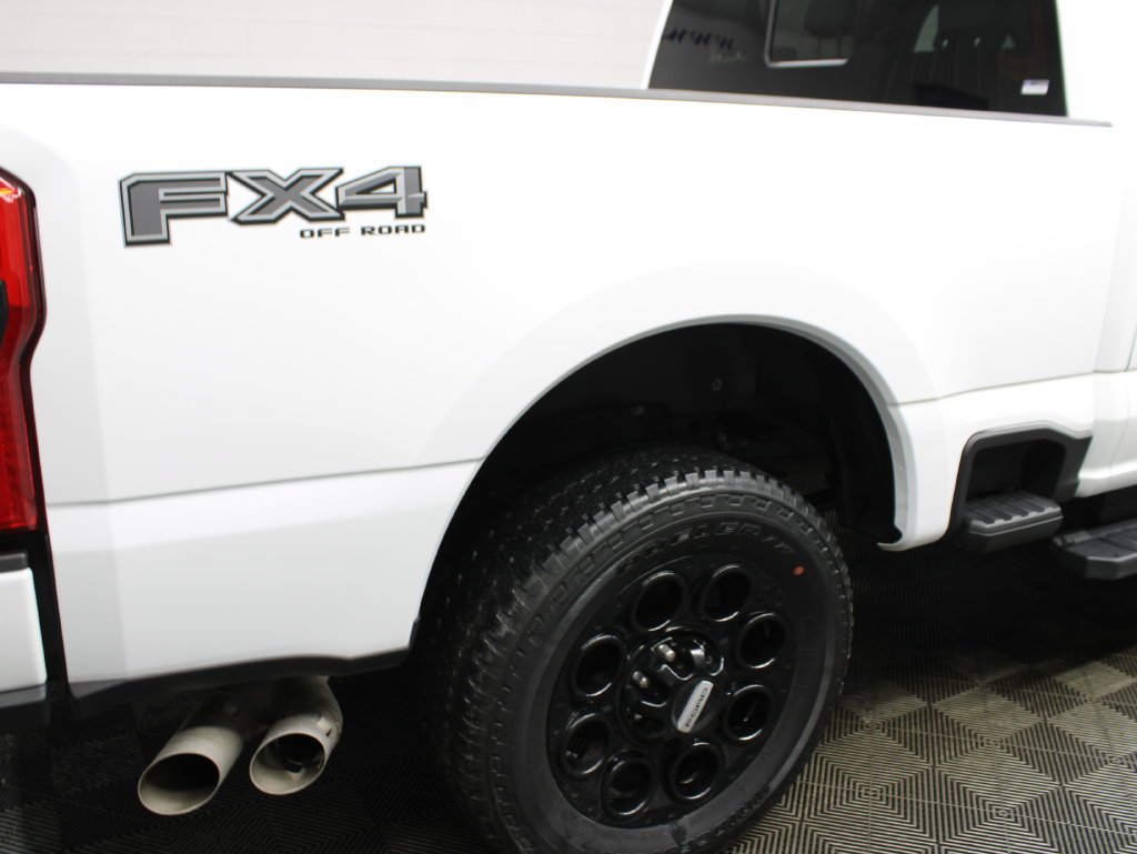 Used 2025 Ford F250 XLT w/ Black Appearance Package AWD/4WD image 46