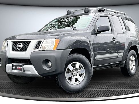 Used 2011 Nissan Xterra PRO-4X image 3