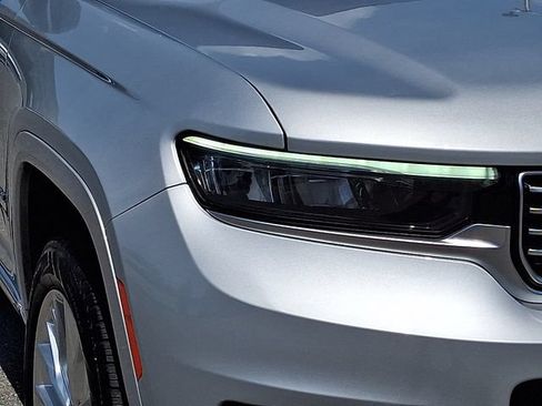 Used 2021 Jeep Grand Cherokee L Summit w/ Advanced Protech Group IV AWD/4WD image 9
