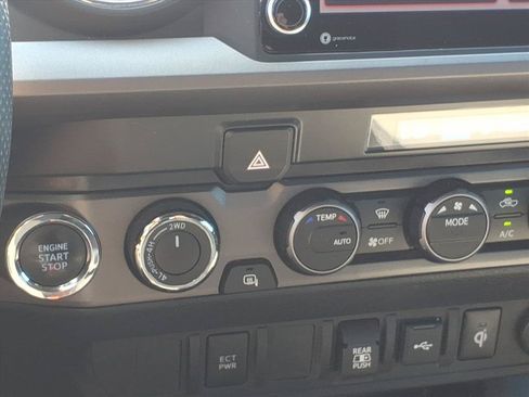 Used 2023 Toyota Tacoma TRD Off-Road AWD/4WD image 30