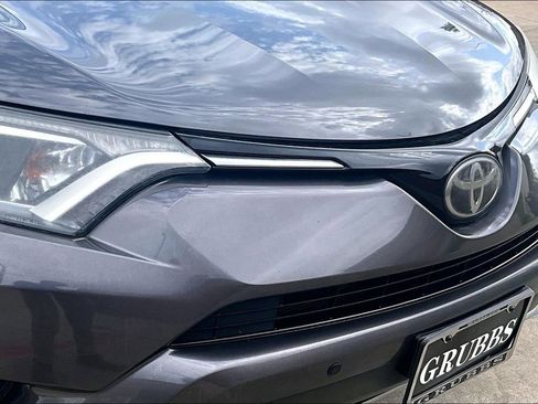 Used 2017 Toyota RAV4 XLE image 37
