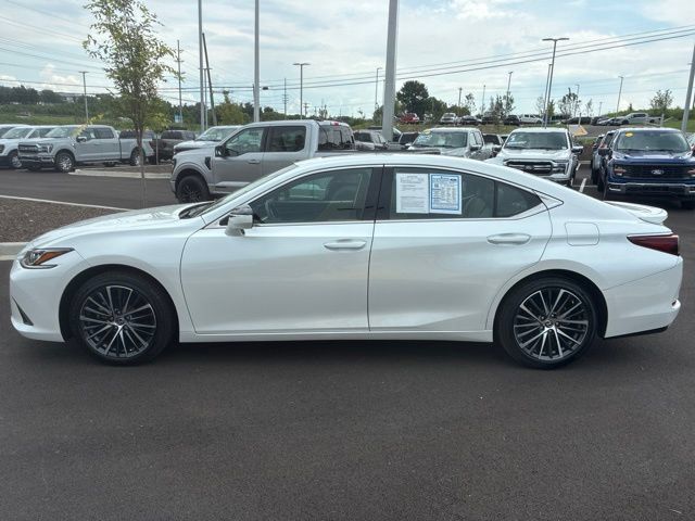 Used 2024 Lexus ES 350 w/ Premium Package FWD image 4