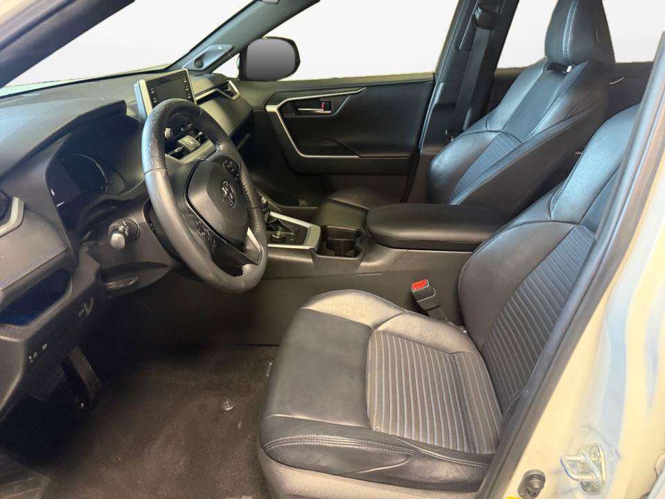 Used 2019 Toyota RAV4 XSE AWD/4WD image 11