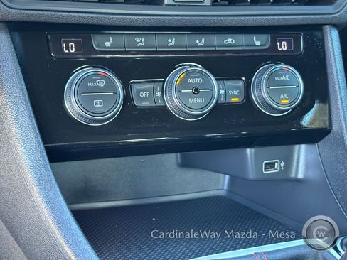 Used 2019 Volkswagen Jetta GLI image 25