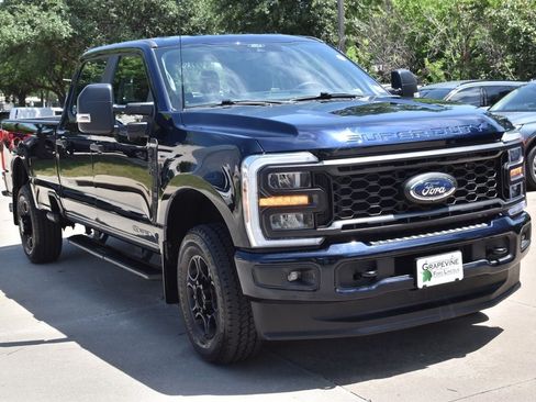 Certified 2025 Ford F350 XL w/ STX Appearance Package AWD/4WD image 4