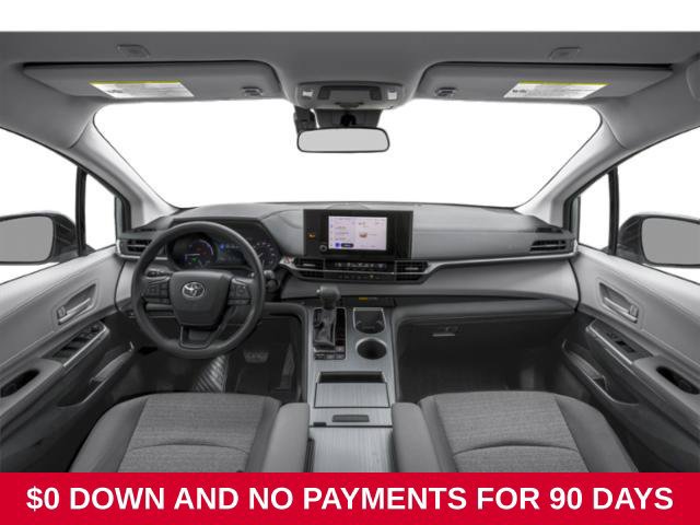 Used 2025 Toyota Sienna LE FWD image 7