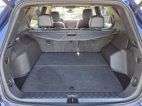 Used 2022 Chevrolet Equinox RS w/ Infotainment Package image 13