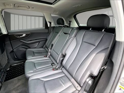 Certified 2023 Audi Q7 3.0T Premium w/ Convenience Package AWD/4WD image 22