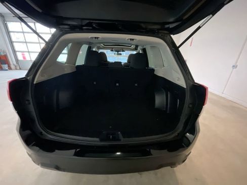 Used 2023 Subaru Forester Premium image 24