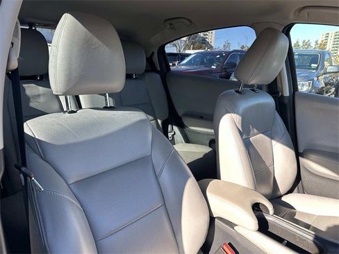 Used 2016 Honda HR-V LX image 10