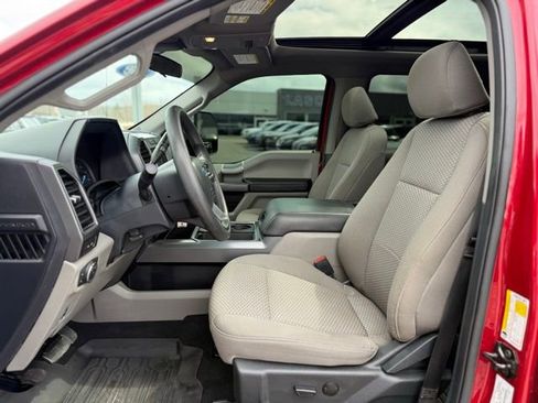 Used 2022 Ford F250 XLT w/ XLT Premium Package image 11