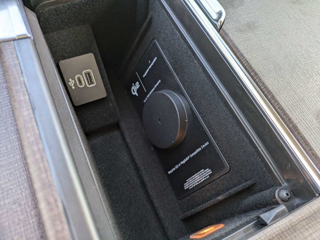New 2027 Lincoln Navigator Premiere RWD image 25