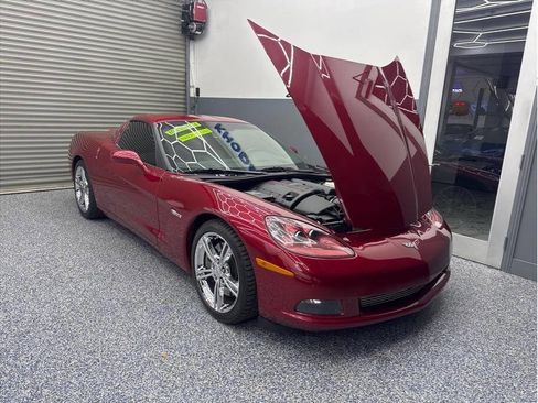 Used 2008 Chevrolet Corvette Coupe w/ Preferred Equipment Group RWD image 24