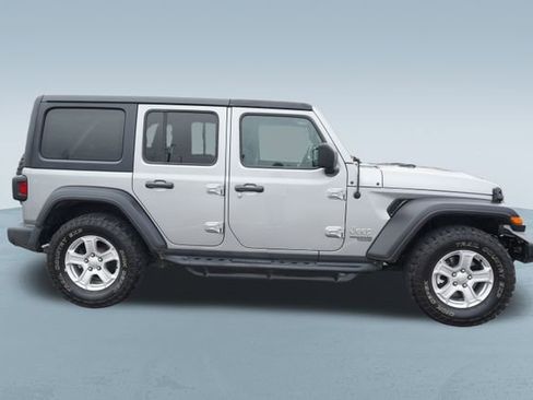 Used 2020 Jeep Wrangler Unlimited Sport S image 9