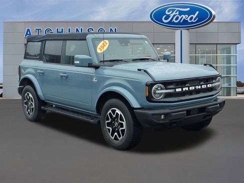 Used 2022 Ford Bronco Outer Banks AWD/4WD image 3