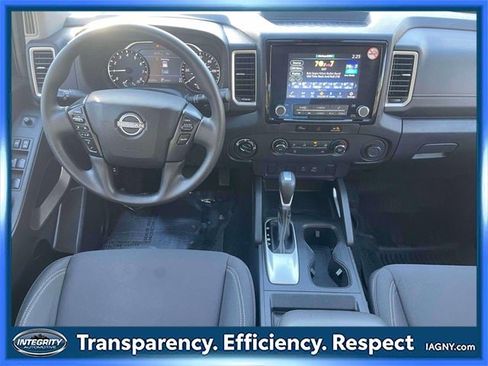 Certified 2024 Nissan Frontier SV image 14