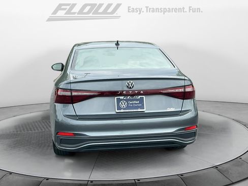 Used 2026 Volkswagen Jetta Sport FWD image 8