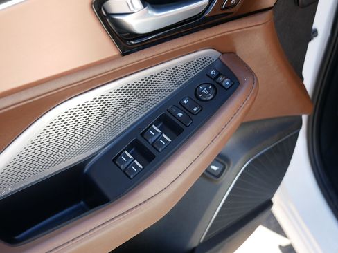 Used 2022 Acura MDX SH-AWD w/ Technology Package image 19