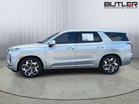 Used 2022 Hyundai Palisade Calligraphy w/ Cargo Package FWD image 3