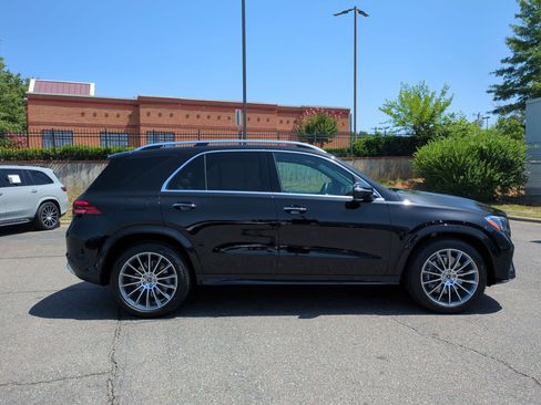 Certified 2026 Mercedes-Benz GLE 450e 4MATIC image 2