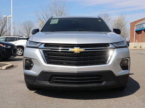 Used 2022 Chevrolet Traverse LS AWD/4WD image 5