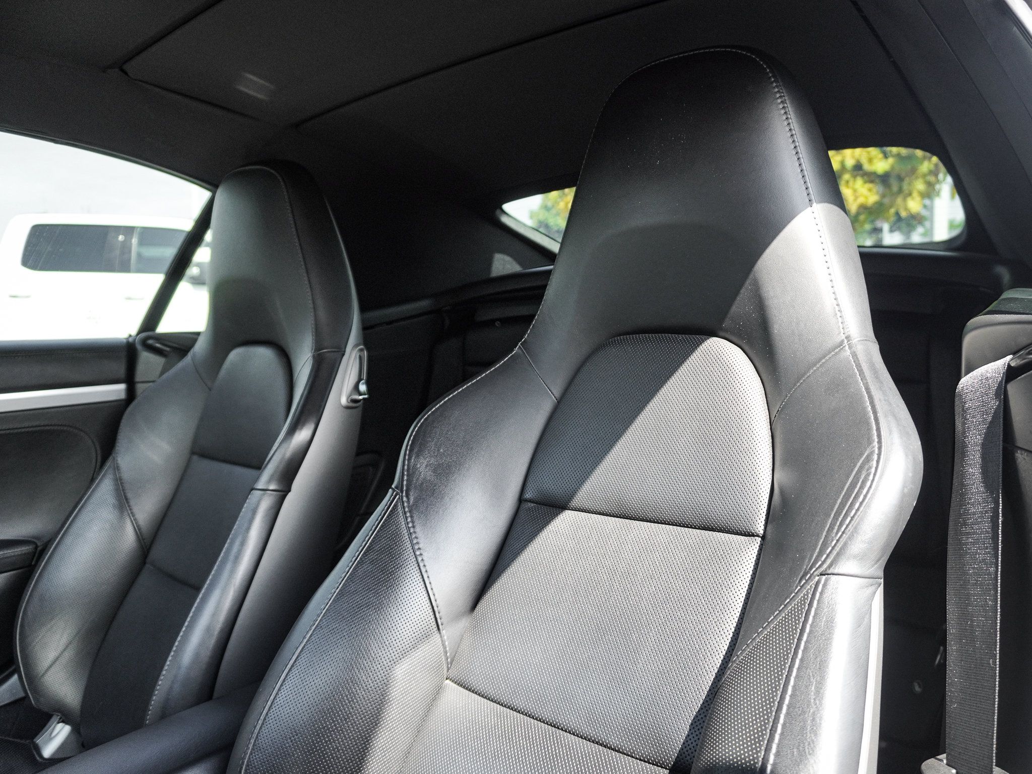 Used 2014 Porsche 911 Turbo AWD/4WD image 16
