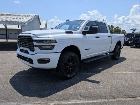 Used 2025 RAM 2500 Big Horn AWD/4WD image 8