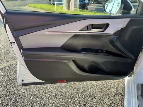 Used 2025 Toyota Camry LE image 10