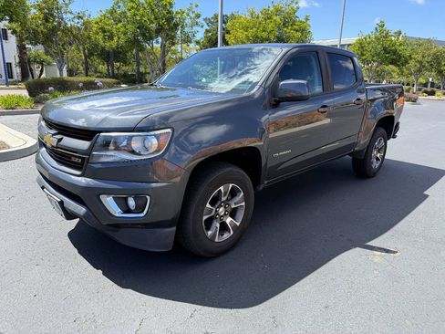 Used 2017 Chevrolet Colorado Z71 RWD image 6