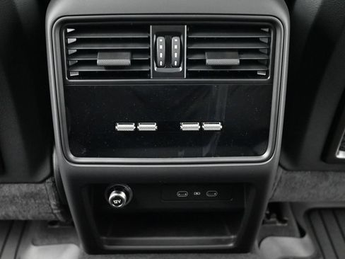 Used 2026 Porsche Cayenne GTS AWD/4WD image 8