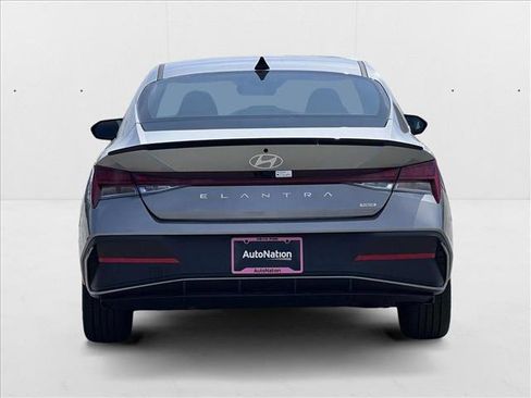 New 2025 Hyundai Elantra SEL image 7