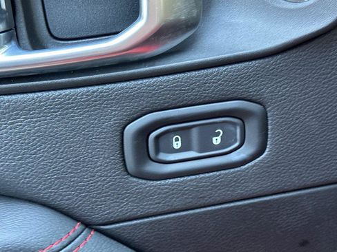 Used 2023 Jeep Wrangler Unlimited Rubicon 4xe image 11