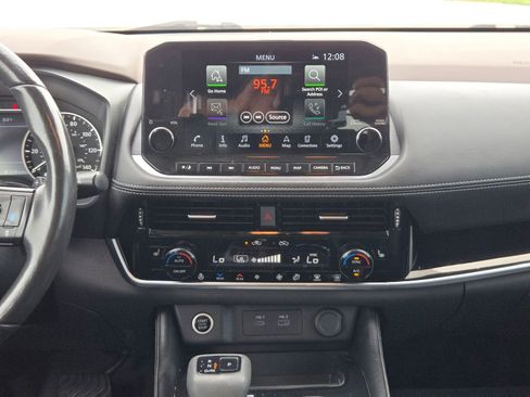 Used 2023 Nissan Rogue SL w/ SL Premium Package FWD image 17