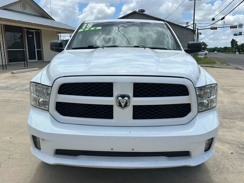 Used 2018 RAM 1500 Express w/ Express Value Package AWD/4WD image 8