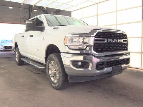 Used 2023 RAM 2500 Big Horn w/ Level 1 Equipment Group AWD/4WD image 4